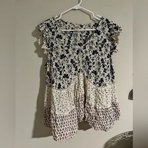 ✨SOLD✨ Bila Flowy Tank